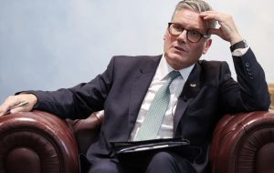 استارمر: حمله اسرائیل به دوحه را محکوم می‌کنیم