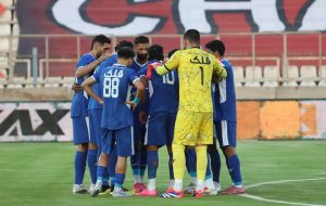 تمرین استقلال در سکوت کامل پس از فاجعه