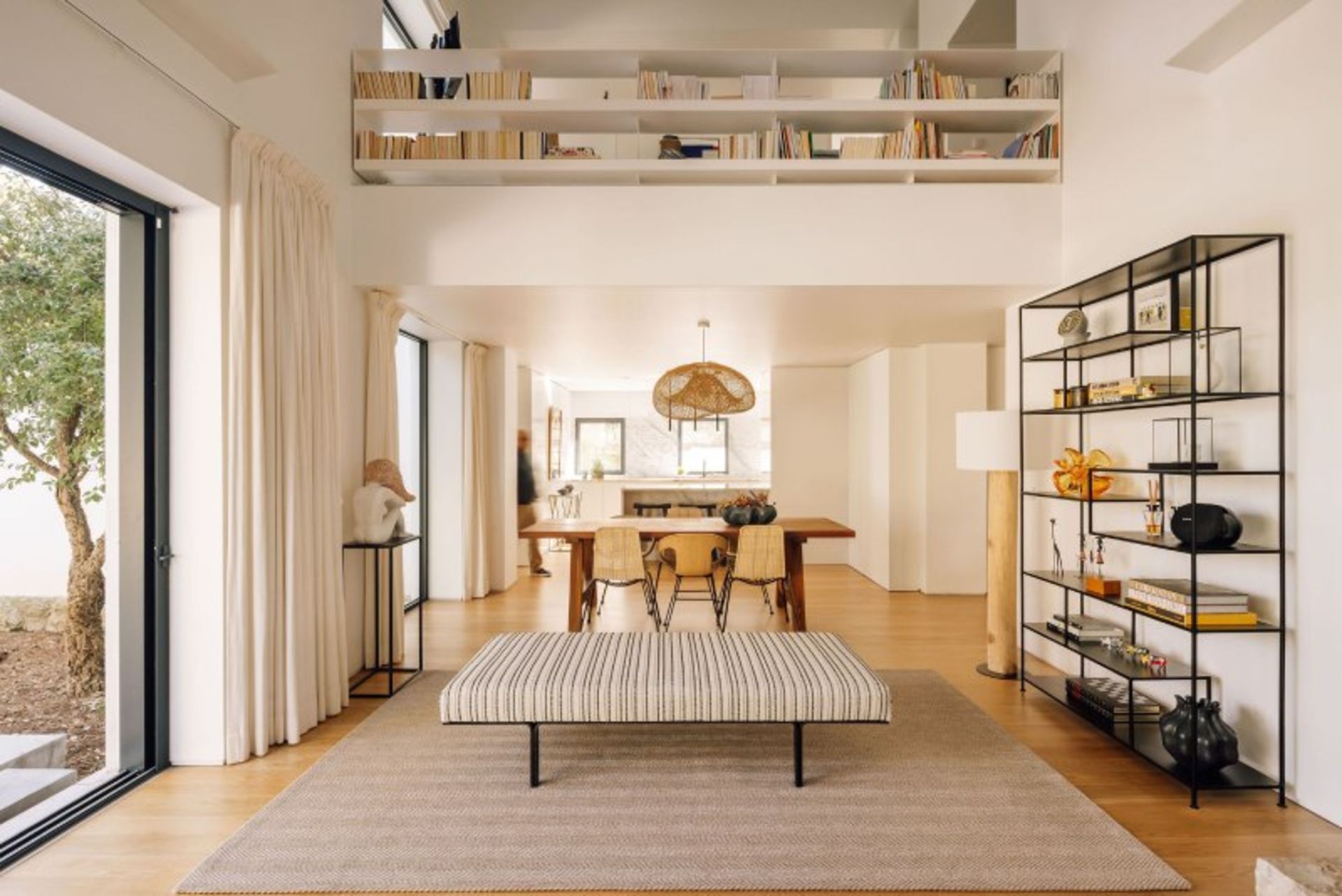 فضای داخلی ویلای پاین وود