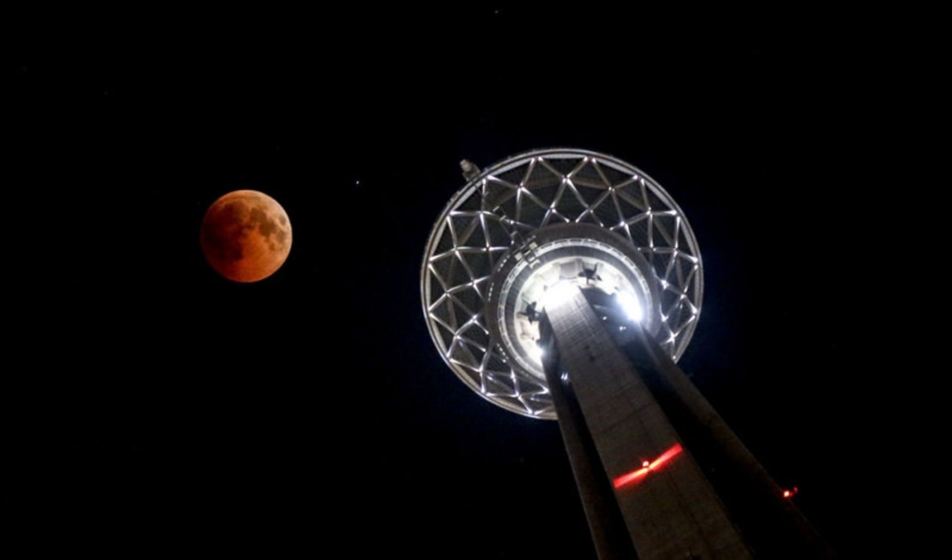 طولانی ترین ماه گرفتگی قرن