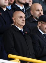 خسیس‌ترین رئیس دنیای فوتبال بالاخره رفت!