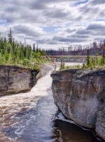 سرزمین های شمال غربی نامزدهای دیگری برای اقامت دائم صادر می کنند