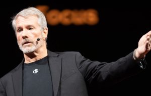 مایکل سیلور روایت سرمایه دیجیتال را در خزانه داری بیت کوین تحت فشار قرار می دهد