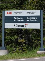 مسافران به کانادا با غربالگری هوش مصنوعی روبرو هستند