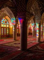 مسجد رنگ‌ها؛ بازی نور و شیشه در مسجد نصیرالملک شیراز