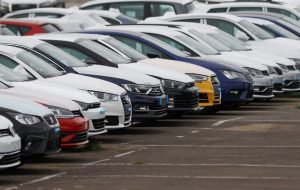 معضلی بنام ۵۵ شرکت واردکننده خودرو/ چرا برخی شرکت های واردکننده خودرو، هیچ تعهدی برای خدمات پس از فروش ندارند؟