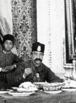 ناهار ناصرالدین‌شاه در صاحبقرانیه؛ تصویری کمیاب از دربار قاجار