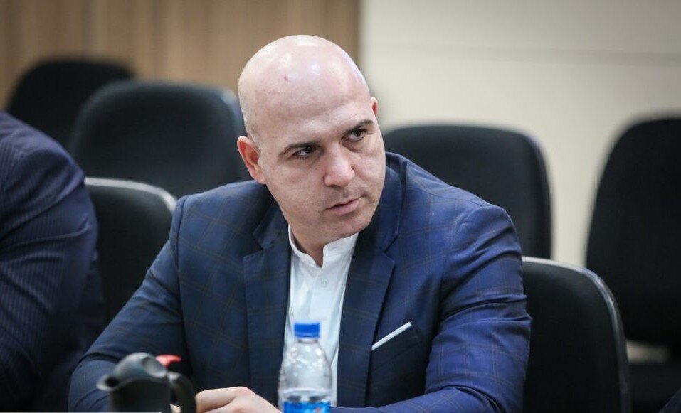 پیش‌بینی دبیر کانون صرافان از آینده قیمت ارز/ سرمایه‌گذاران ریسک کاهش قیمت‌ها را هم بپذیرند