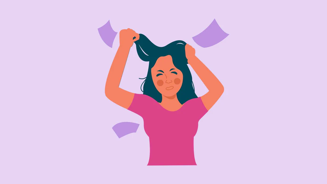 زن کشیدن موها