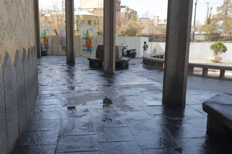 نظافت و شست‌شوی تئاتر شهر/ عکس