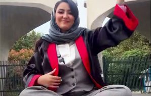 قدردانی تحسین‌برانگیز خانم دکتر از پدرش/ بابا! یادم نرفته که15سال یک کت پوشیدی و دور از چشم من مسافرکشی کردی